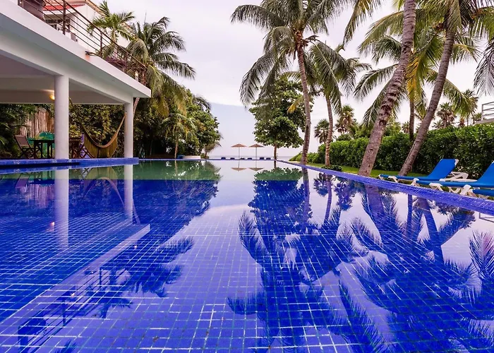 13bdr Bellamar - Private Chef - Beachfront - Weddings-business Retreats-golf-family Resort Akumal