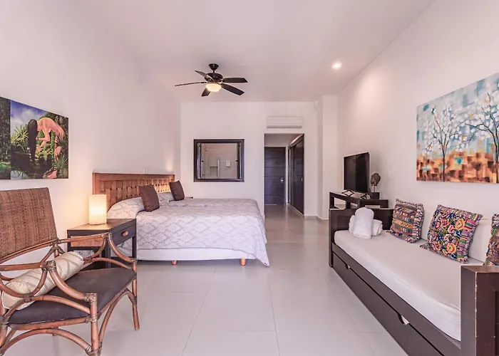 13bdr Bellamar - Private Chef - Beachfront - Weddings-business Retreats-golf-family Akumal