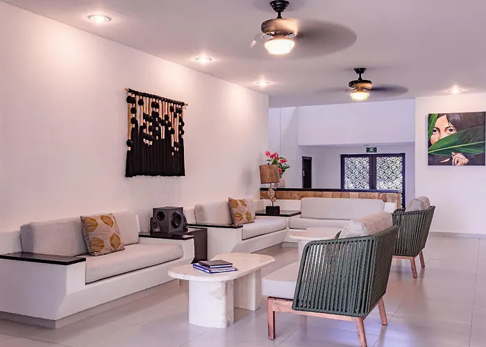 13bdr Bellamar - Private Chef - Beachfront - Weddings-business Retreats-golf-family Resort Akumal